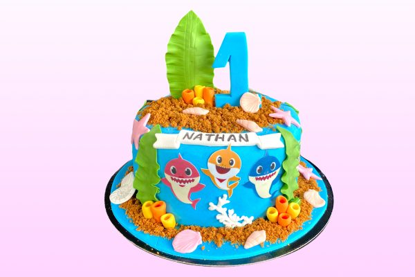 Baby Shark taart model 1