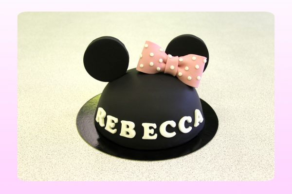 Minnie Mouse taart model 3