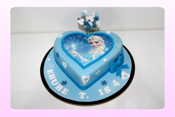 Frozen taart model 6